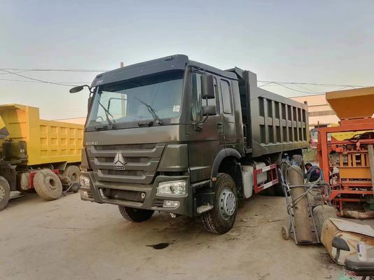 HOWO 6*4 camión de basura de segunda mano 10 neumáticos Gris Color Sinotruk 351-450hp 8500*2496*3450 mm