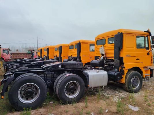 Diseño de neumáticos radiales Shacman camión tractor F3000 400L 336-420HP 50 con asientos naranja≤5