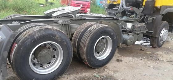 8500x2500x3600mm Sinotruk HOWO 6*4 Camión tractor Camión pesado con diseño de neumáticos sin tubos