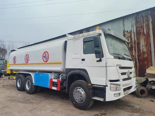 Cisterna de combustible para almacenamiento de petróleo Cisterna de combustible tipo 300L Sinotruk 9000kg