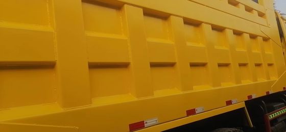 10 neumáticos Sinotruck HOWO 6*4 camión de segunda mano camión de descarga delantero estilo de elevación de emisiones Euro 3/4/5