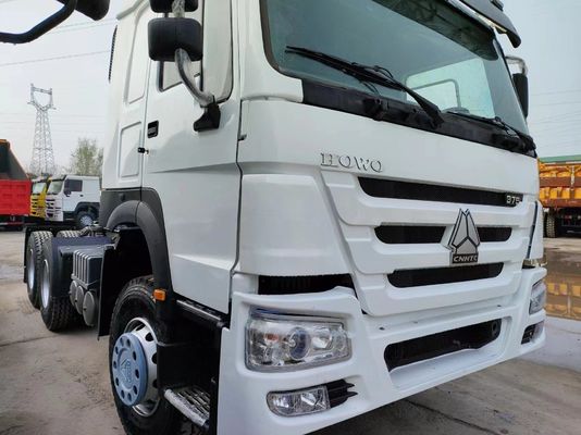 Poderoso camión tractor Shacman 6*4 de 351-450hp con alta potencia y neumáticos 12r22.5