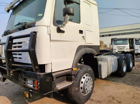 Camión tractor de alta potencia HOWO 6X4 con tanque de 400L y neumáticos 12r22.5