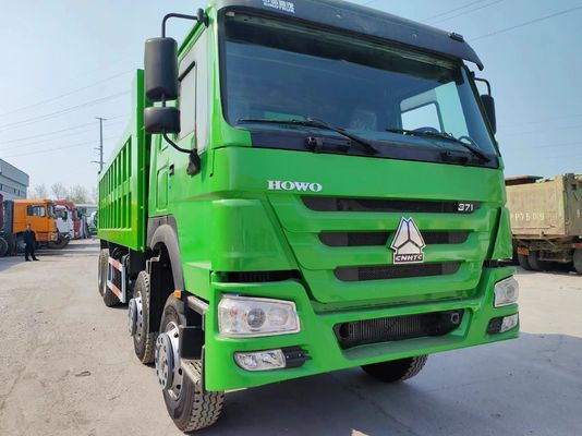Color verde Sinotruk HOWO 8*4 Camión de basura Camión usado con neumático DOT certificado 12.00r20