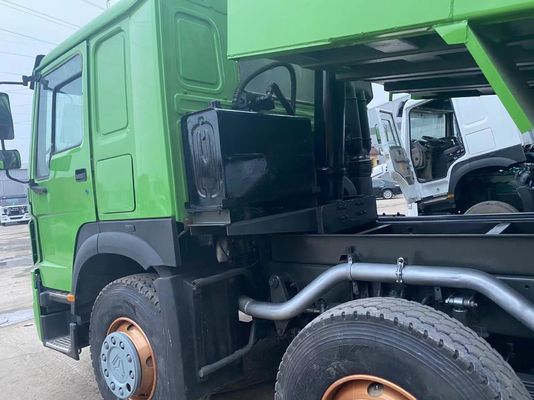 Tipo de transmisión manual Sinotruck HOWO Verde 12 ruedas 8*4 camión de descarga con 371-430 CV