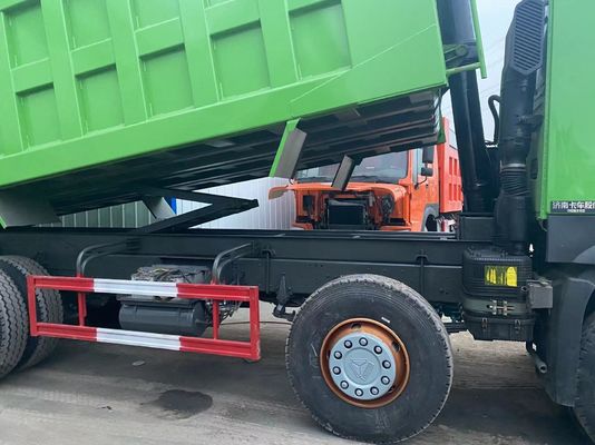 Tipo de transmisión manual Sinotruck HOWO Verde 12 ruedas 8*4 camión de descarga con 371-430 CV