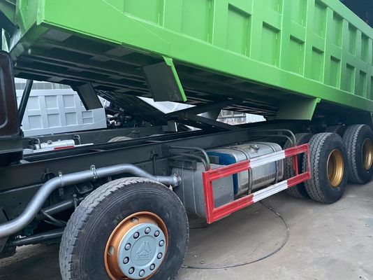 Tipo de transmisión manual Sinotruck HOWO Verde 12 ruedas 8*4 camión de descarga con 371-430 CV
