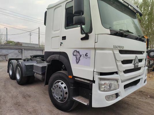 Sinotruck HOWO 6X4 camión tractor con 351-450 caballos de fuerza y 6-8L de capacidad del motor
