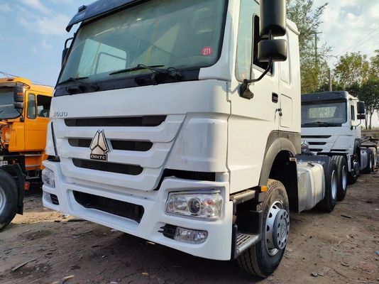 Camión de cabeza Sinotruk HOWO 6*4 Camión tractor con neumáticos sin tubos y en buen estado