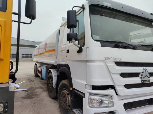 Camión cisterna de combustible con capacidad de motor de 8 litros para el transporte de gasóleo y diesel
