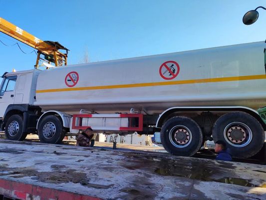 Camión cisterna de combustible con capacidad de motor de 8 litros para el transporte de gasóleo y diesel
