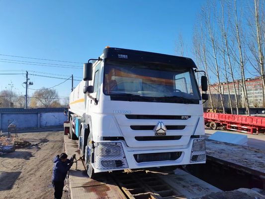 Camión cisterna de combustible con capacidad de motor de 8 litros para el transporte de gasóleo y diesel
