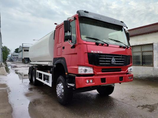 20000 litros 4 compartimientos HOWO 6X4 Camión tanque de combustible para el almacenamiento de petróleo
