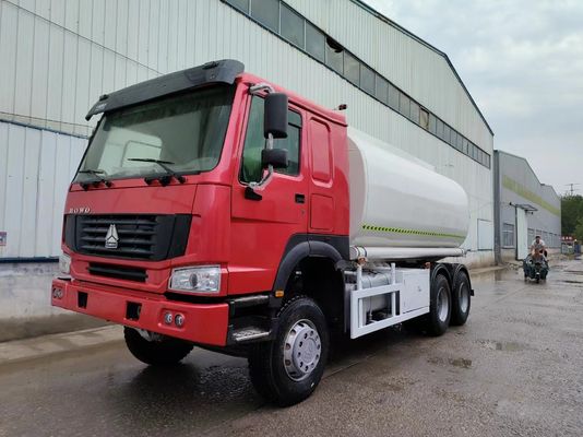 20000 litros 4 compartimientos HOWO 6X4 Camión tanque de combustible para el almacenamiento de petróleo