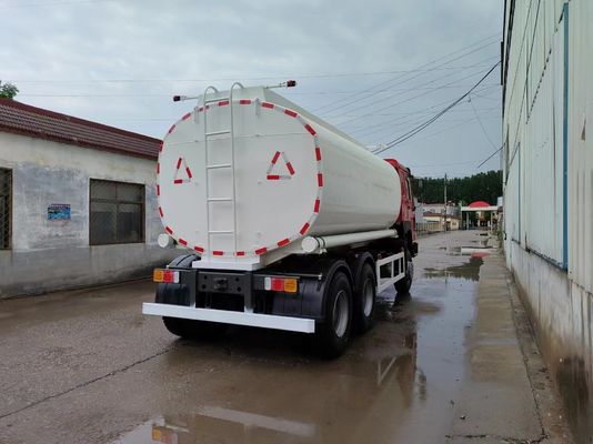 Sinotruk HOWO 6*4 10 ruedas 20000 litros Capacidad camión cisterna de combustible de aceite