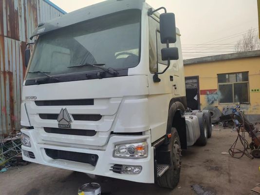 Combustible mecánico diésel blanco Sinotruk HOWO 6*4 Camión tractor caja de cambios manual