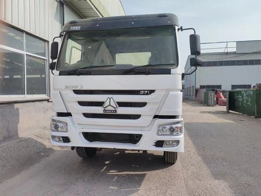 Sinotruk HOWO 6*4 Camión tractor de mano derecha 6800*2496*2950mm Estado usado