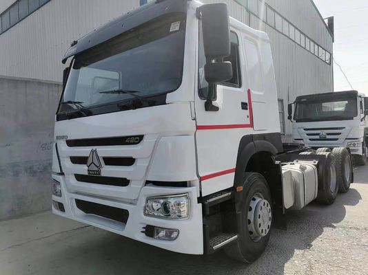 6800*2496*3100mm Sinotruk HOWO 6*4 camión tractor con certificación GCC