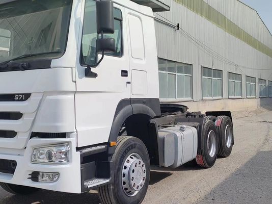 Sinotruk HOWO 6*4 camión tractor para el transporte de carga pesada
