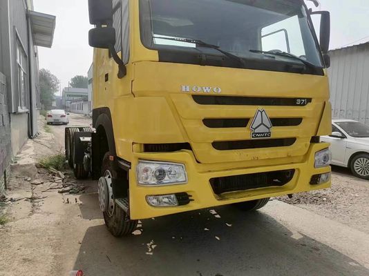 Camión tractor Sinotruk 6*4 de color amarillo utilizado desde la capacidad del motor de 6-8L
