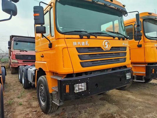 Camión tractor Shacman 6X4 con diseño de neumáticos radiales y 50 toneladas de carga de camiones tractores usados