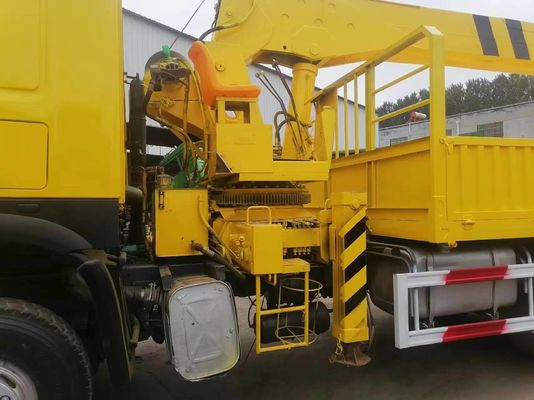 Venta Sinotruck personalizado HOWO 6*4 grúa montada en camión con especificaciones personalizadas